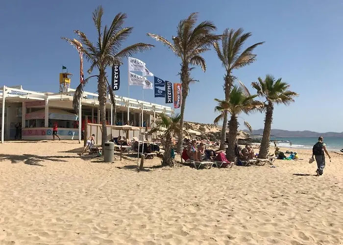 Front With Stunning Ocean Views! Apartamento